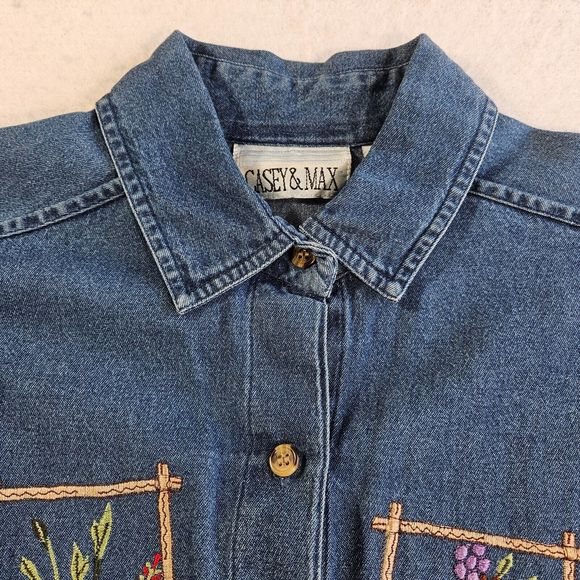 Vintage Casey & Max Women Denim Shirt Size M Blue Embroidered Floral Long Sleeve - Picture 12 of 14